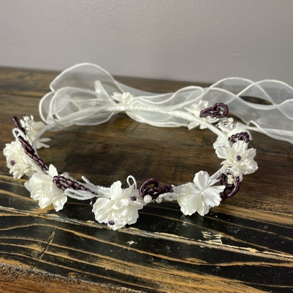 Flower girl crown halo with pretty flowers, pearls and beads - Picture 10 of 13